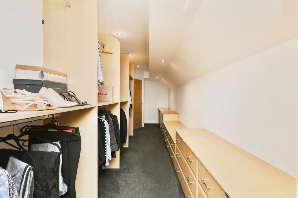 Walk In Wardrobe