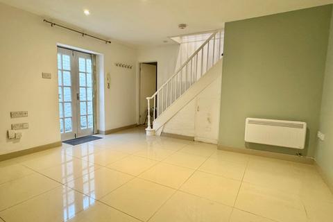 1 bedroom end of terrace house for sale, Sandgate High Street, Folkestone CT20