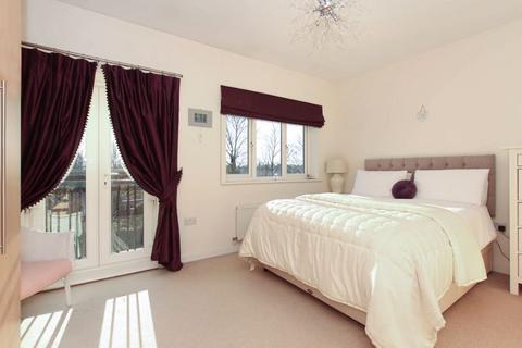 4 bedroom end of terrace house for sale, Adeyfield Road, Hemel Hempstead