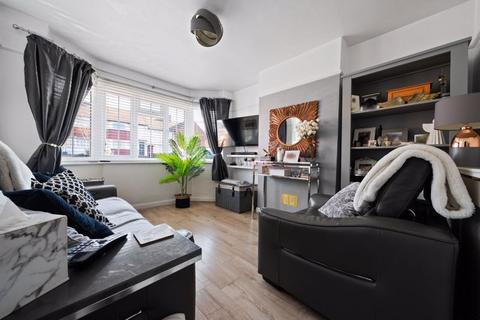 2 bedroom terraced house for sale, Lindsay Road, Worcester Park