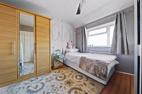 89 Lindsay Road, Worcester Park, KT4 8LF