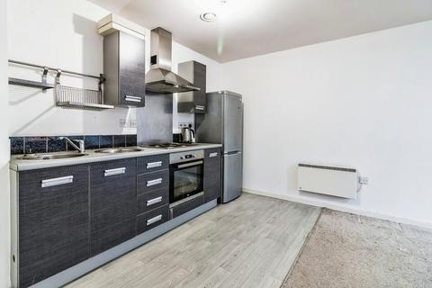 2 bedroom apartment to rent, Blantyre Street, Greater Manchester M15