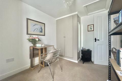 2 bedroom end of terrace house for sale, Nelson Gardens, Kent ME13