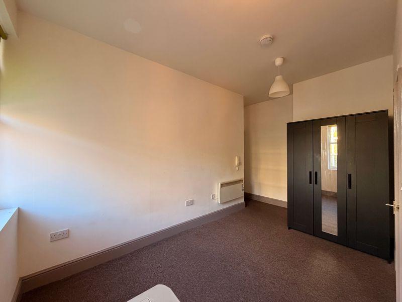 Studio Room