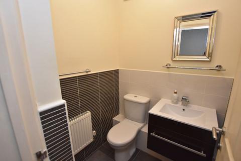 2 bedroom flat to rent, Truman House, Nottingham