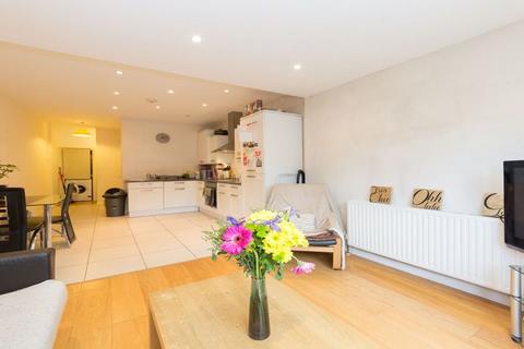 1 bedroom flat to rent, NW2