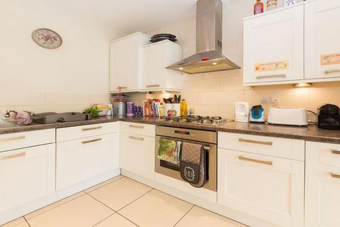 1 bedroom flat to rent, NW2