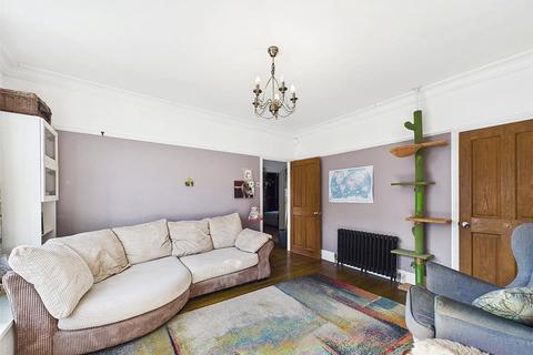 1 Kings Road, Romford, RM1 2ST
