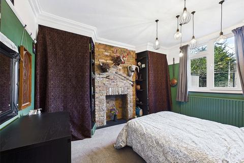 1 Kings Road, Romford, RM1 2ST