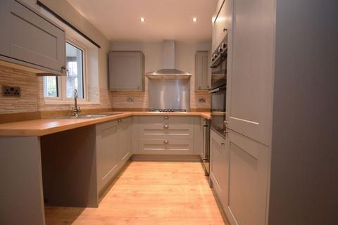 2 bedroom semi-detached house to rent, Mullein Close, Warrington