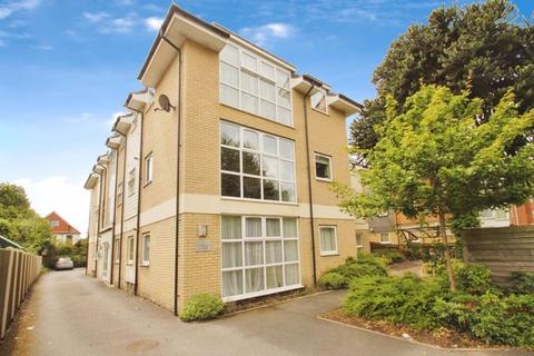 2 bedroom apartment for sale, Richmond Park Road, Bournemouth BH8