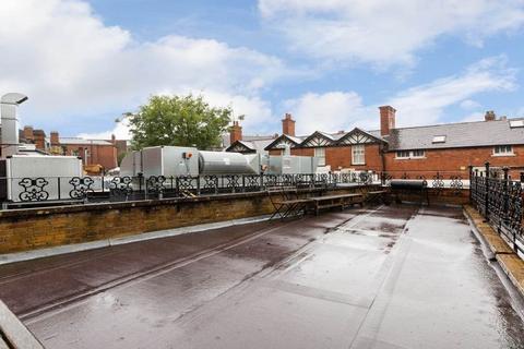 2 bedroom flat to rent, N8
