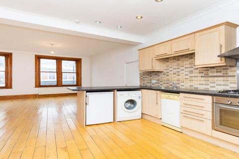 2 bedroom flat to rent, N8