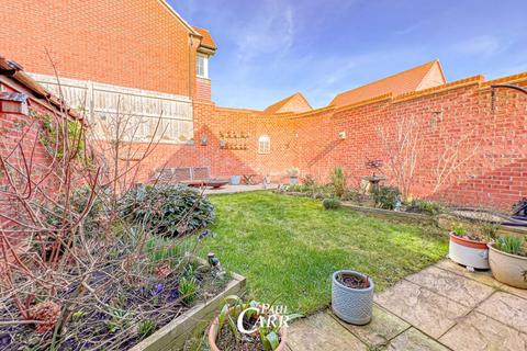 1 Hedgerow Road, Streethay, Lichfield, WS13 8SZ