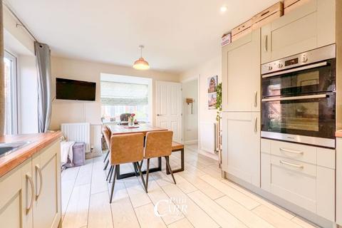 1 Hedgerow Road, Streethay, Lichfield, WS13 8SZ