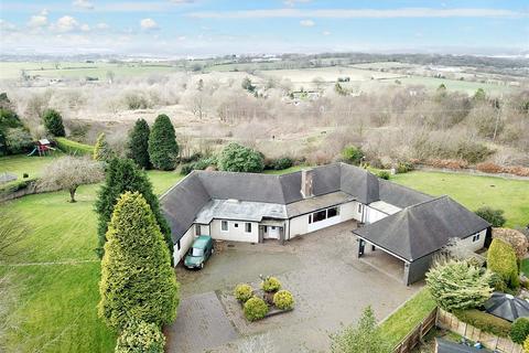 4 bedroom detached bungalow for sale, Windmill Hill, Rough Close