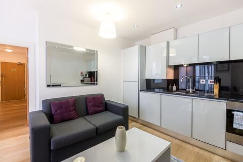 1 bedroom apartment to rent, Lattice House,  Alie Street E1