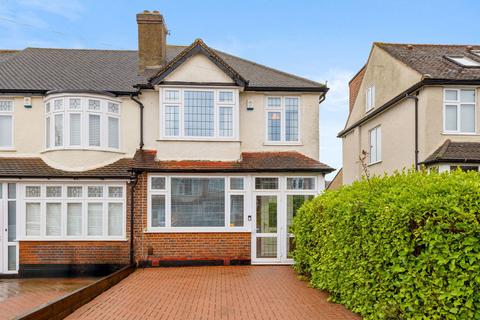 3 bedroom end of terrace house for sale, Stoneleigh Avenue, Worcester Park KT4