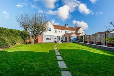 5 bedroom semi-detached house for sale, Morris Road, North Walsham