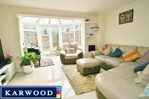 3 bedroom townhouse to rent, Hayes