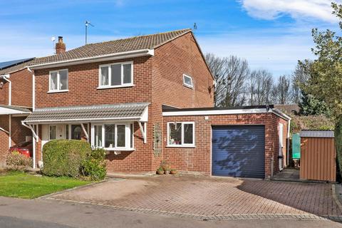 4 bedroom detached house for sale, 4 Vernon Close, Martley, Worcestershire.  WR6 6QX