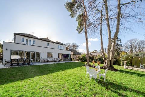 Southerly Warren Road, Bromley, BR2 7AN