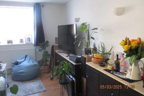 1 bedroom apartment to rent, Moredon Road, Swindon