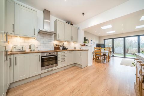 4 bedroom house for sale, Gladstone Road, Surbiton KT6