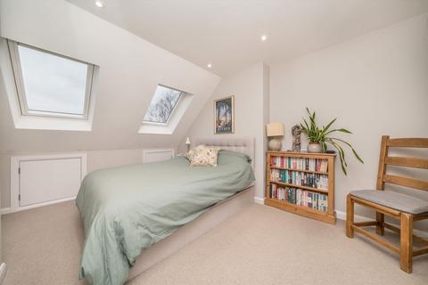 4 bedroom house for sale, Gladstone Road, Surbiton KT6