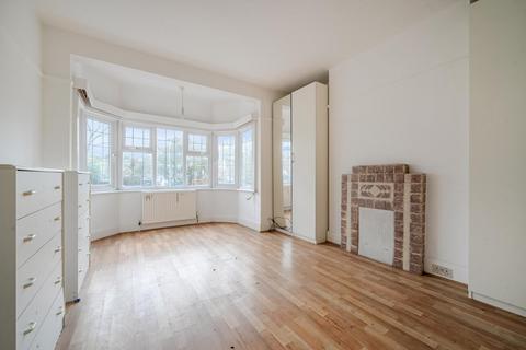 27 Singleton Scarp, London, N12 7AR
