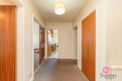 2 bedroom flat for sale, Hendon Lane, London, N3