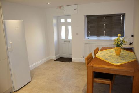 2 bedroom cottage to rent, East Street, Bodicote, Banbury, OX15 4DN