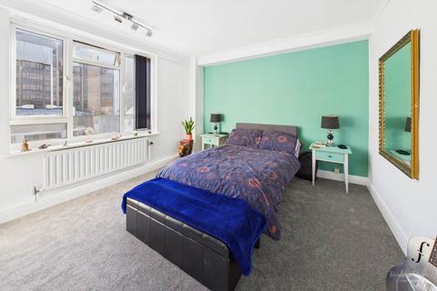 1 bedroom flat for sale, Howard Sqaure, Eastbourne