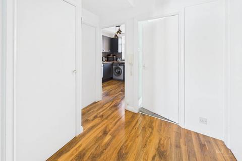 1 bedroom flat for sale, Howard Sqaure, Eastbourne