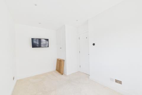 27 Larch Grove, Sidcup, DA15 8WQ