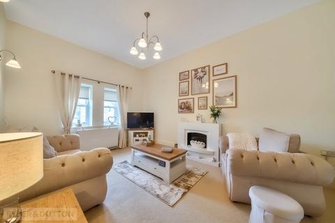 2 bedroom apartment for sale, Victoria Street, Glossop, Derbyshire, SK13