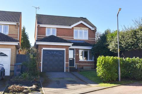 3 bedroom detached house for sale, Acorn Way, Silverstone, NN12