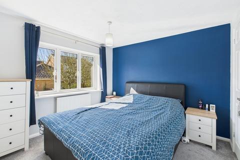 18 Acorn Way, Silverstone, Towcester, NN12 8DQ