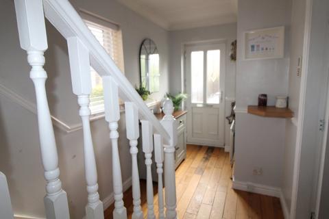 4 Rose Meadows, Keighley, BD22 6LW