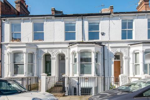 15b Powell Road, London, E5 8DJ
