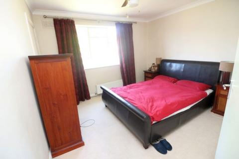 2 bedroom flat for sale, Cedar Court, Egham, Surrey, TW20