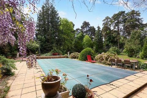 undefined, Granville Road, Weybridge, Surrey, KT13