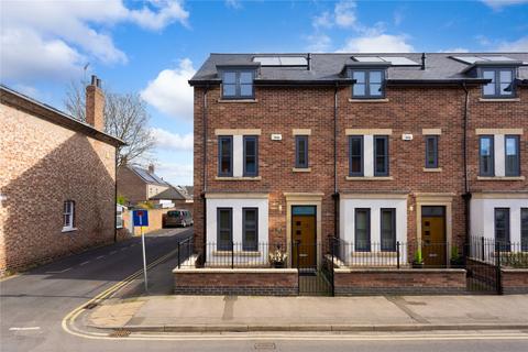 4 bedroom terraced house for sale, Mill Lane, York, North Yorkshire, YO31