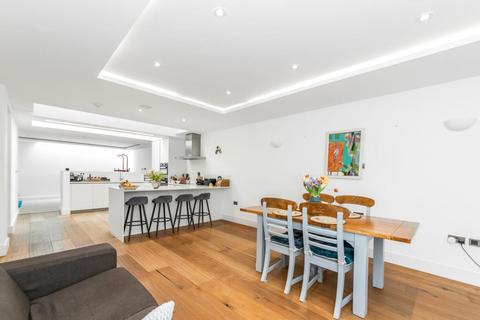 4 bedroom terraced house for sale, Upland Road , East Dulwich, London, SE22