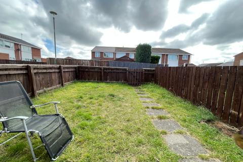 3 bedroom terraced house to rent, Potters Place, Stanley, County Durham, DH9