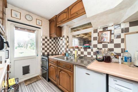 3 bedroom semi-detached house for sale, Ashdale Road, London SE12