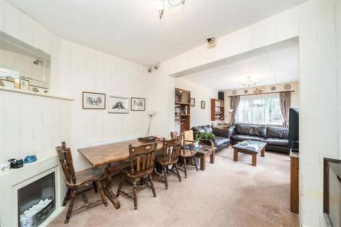 3 bedroom semi-detached house for sale, Ashdale Road, London SE12