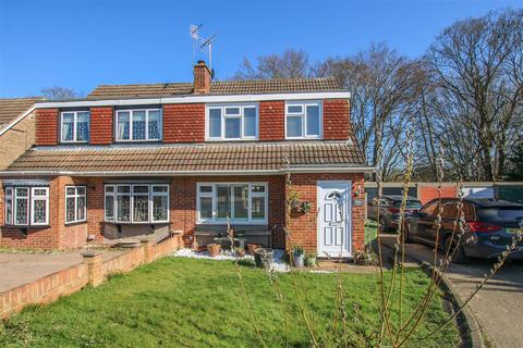 3 bedroom semi-detached house for sale, Magnolia Way, Pilgrims Hatch, Brentwood