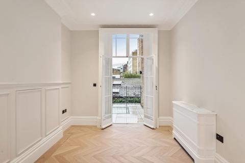 6 bedroom terraced house to rent, Brompton Square, Knightsbridge, London, SW3