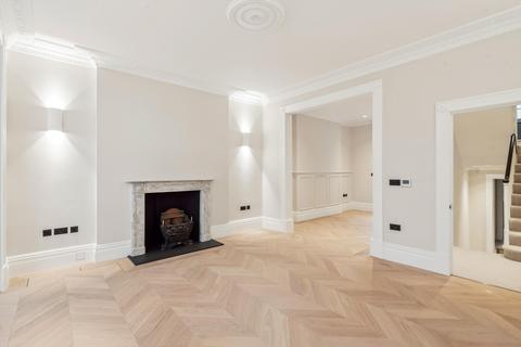 6 bedroom terraced house to rent, Brompton Square, Knightsbridge, London, SW3